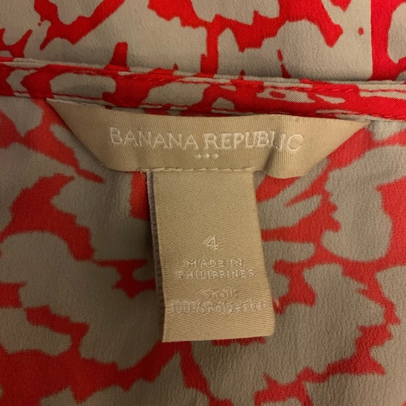 Banana Republic Red and Grey Floral Tank - Picture 6 of 6